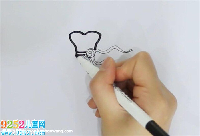 婚紗<a href=http://inspiredelm.com/jianbihua/ target=_blank class=infotextkey>簡筆畫</a>簡單又漂亮