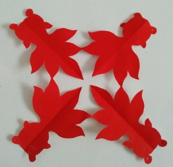 金魚和蓮花<a href=http://inspiredelm.com/jianzhi/ target=_blank class=infotextkey>剪紙</a>教程