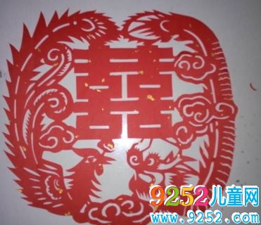 龍年<a href=http://inspiredelm.com/jianzhi/ target=_blank class=infotextkey>剪紙</a>圖案簡單
