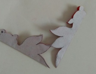 金魚和蓮花<a href=http://inspiredelm.com/jianzhi/ target=_blank class=infotextkey>剪紙</a>教程