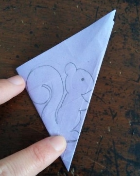 小松鼠動(dòng)物<a href=http://inspiredelm.com/jianzhi/ target=_blank class=infotextkey>剪紙</a>