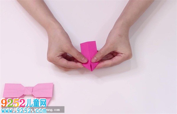 蝴蝶結(jié)的折法